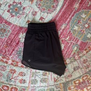 Lululemon Hotty Hot Short 2.5”